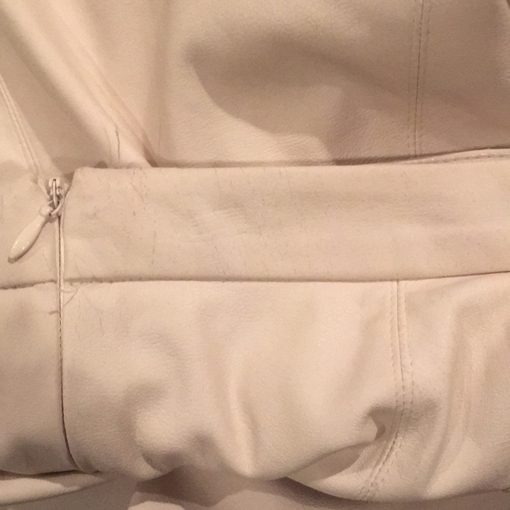 Willow & Clay faux leather cream circle skirt - Picture 8 of 9